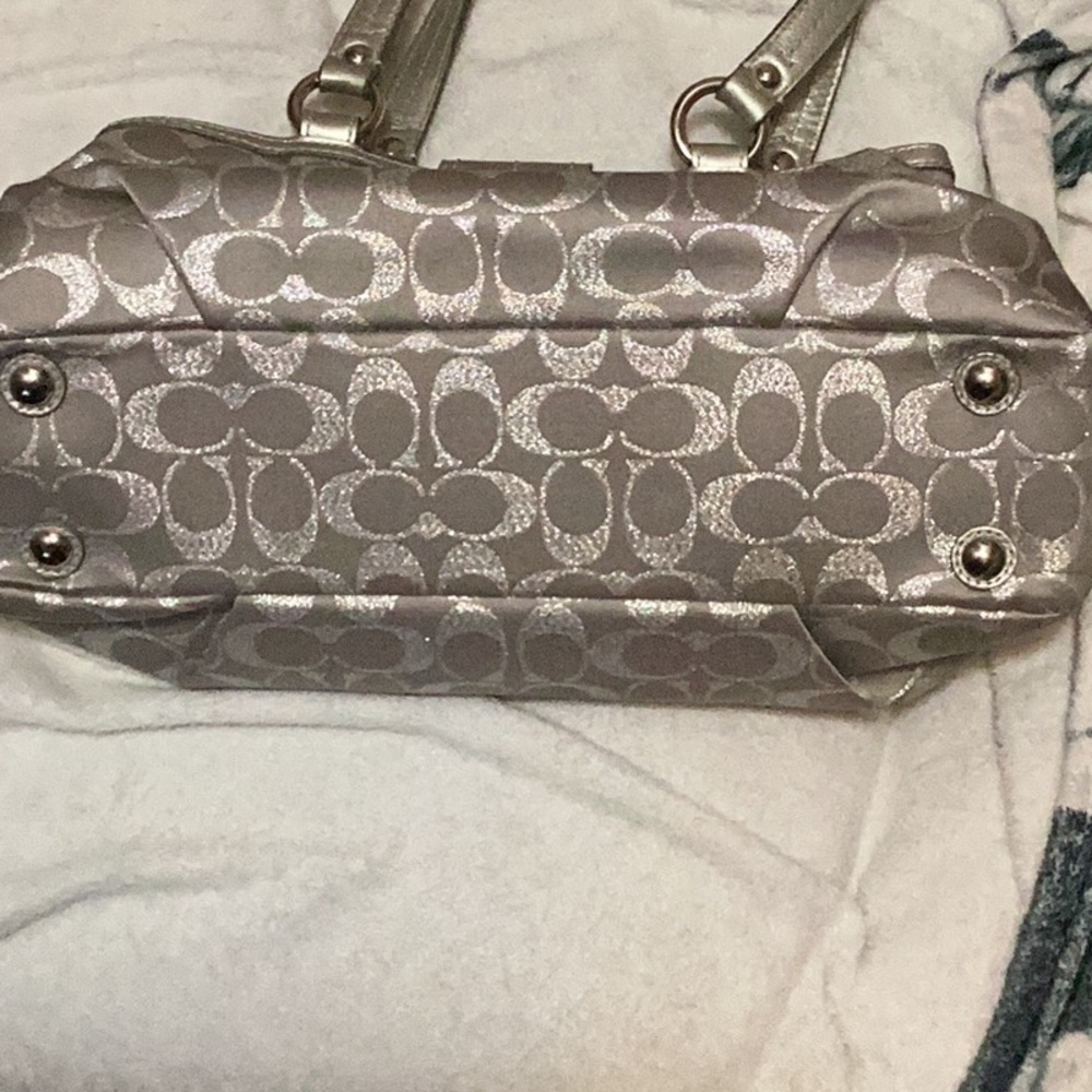 Coach Lynn Soho Signature C Jacquard Tote Bag Metallic Silver - Early 2000’s - Picture 4 of 8